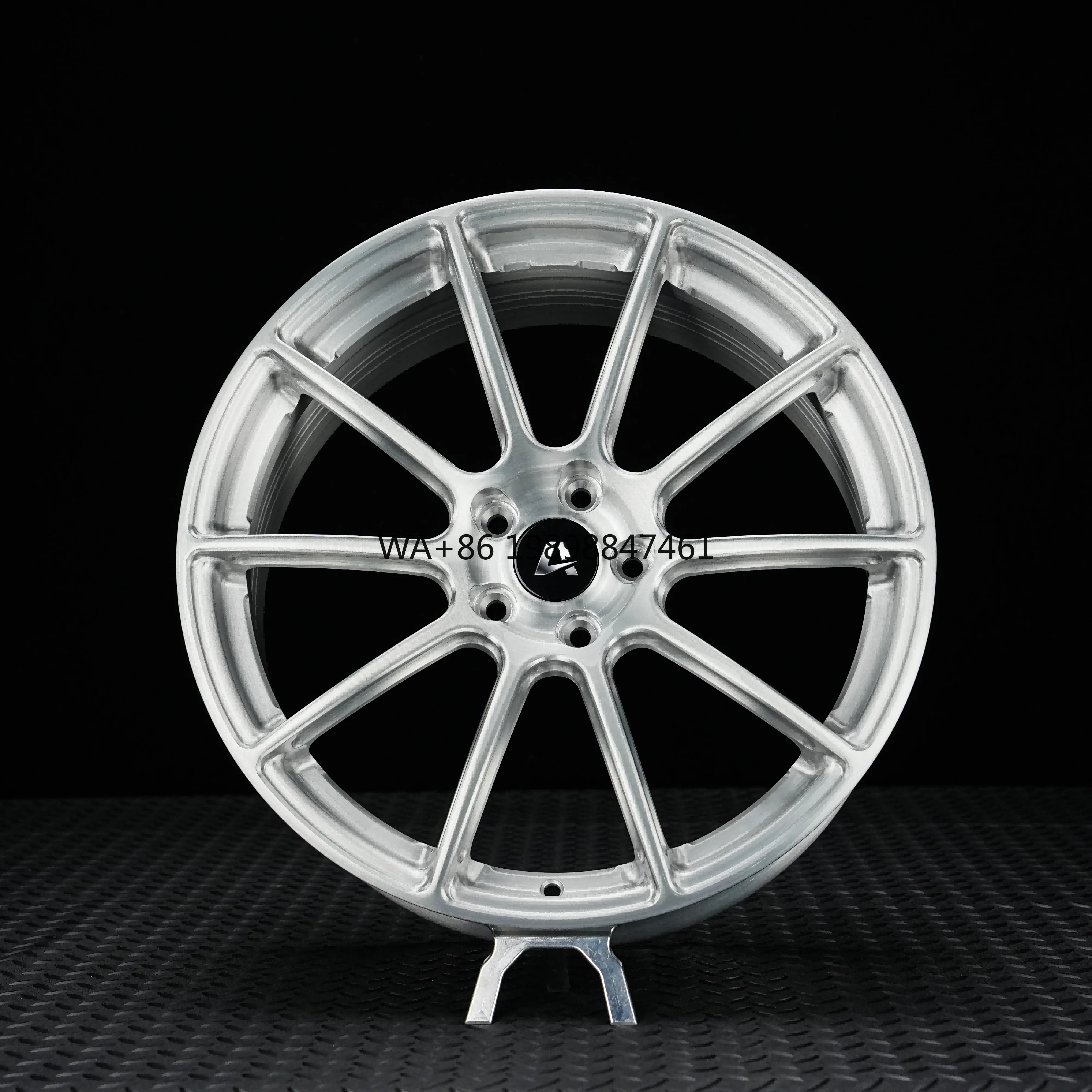 18 22 Inch High-End Custom Forged Alloy Wheels Rims, Hand Brushed Finish, High Performance for Luxury Sedan SUV
18 22 Inch High-End Custom Forged Alloy Wheels Rims, Hand Brushed Finish, High Performance for Luxury Sedan SUV