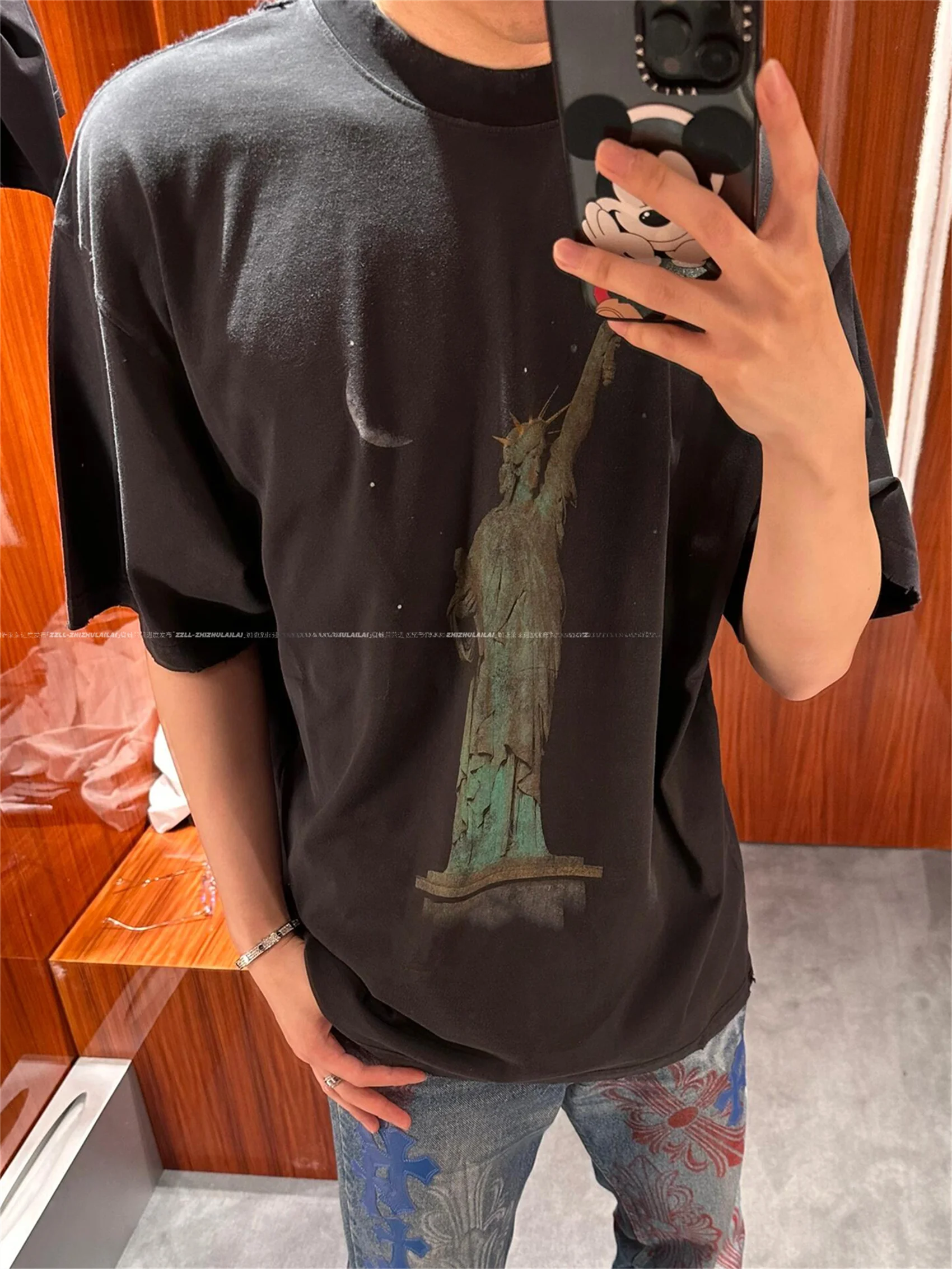 Washed Vintage Short Sleeve T-Shirt Unisex Cotton round Neck Citywalk Breathable Fashionable Couples Style Loose Fit T-Shirt
Washed Vintage Short Sleeve T-Shirt Unisex Cotton round Neck Citywalk Breathable Fashionable Couples Style Loose Fit T-Shirt