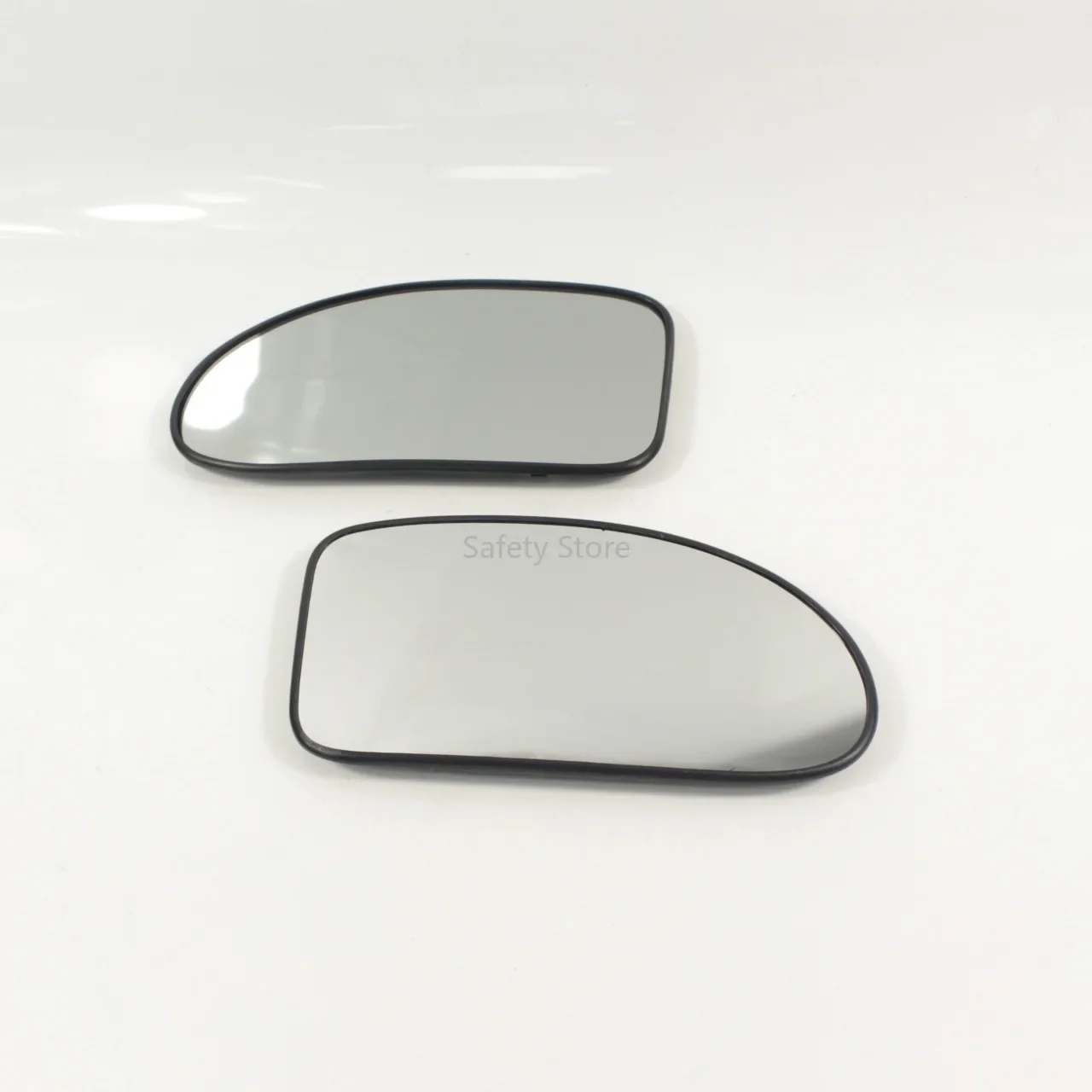 1 шт. Подходит для линз зеркал заднего вида автомобилей Ford Focus серии 1998 года.
1 шт. Подходит для линз зеркал заднего вида автомобилей Ford Focus серии 1998 года.