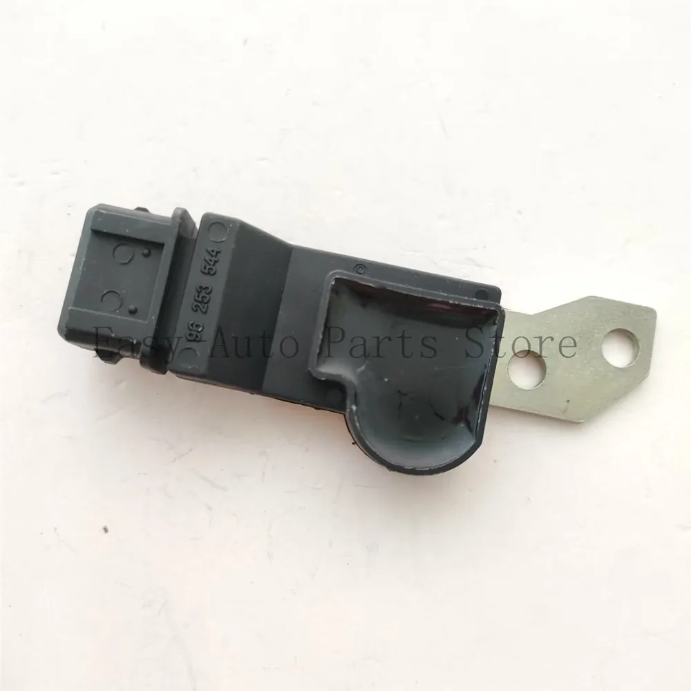 Camshaft/CAM POSITION SENSOR OEM# 96253544 For CHEVROLET AVEO Excelle 1.6 CRUZE LACETTI REZZO Tacuma WAVE Daewoo 1.4 1.6 1.8
Camshaft/CAM POSITION SENSOR OEM# 96253544 For CHEVROLET AVEO Excelle 1.6 CRUZE LACETTI REZZO Tacuma WAVE Daewoo 1.4 1.6 1.8