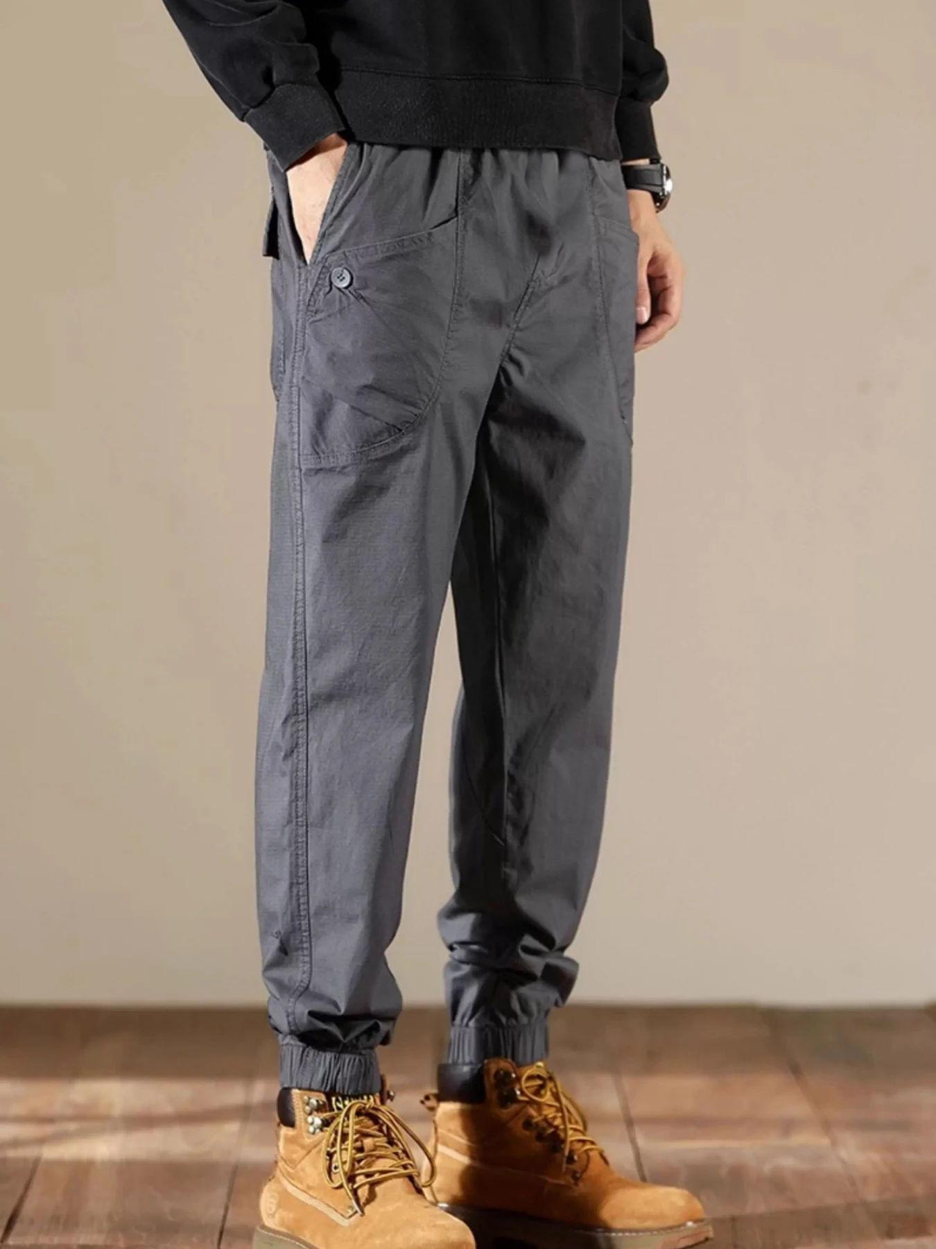 Men's Summer Thin 2025 New Outdoor Sports Parachute Pants Men's Straight Casual Work Pants Submachine Pants
Men's Summer Thin 2025 New Outdoor Sports Parachute Pants Men's Straight Casual Work Pants Submachine Pants