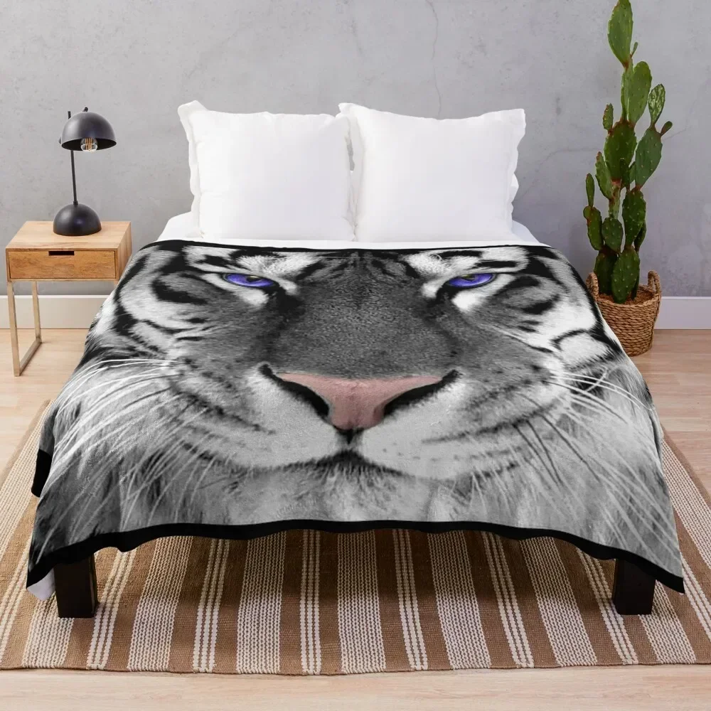 White tiger monochrome and colour Throw Blanket No Pilling Soft Warm Blanket for Bed
White tiger monochrome and colour Throw Blanket No Pilling Soft Warm Blanket for Bed
