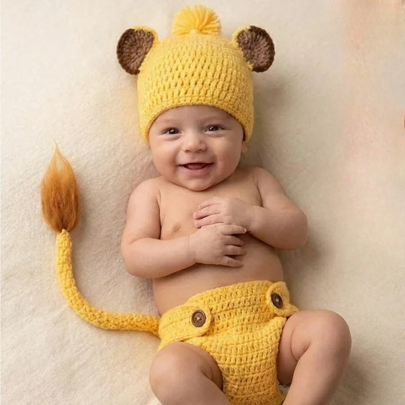 Реквизит для фотосъемки новорожденных, костюм льва, вязаный крючком наряд ручной работы для малышей, шапка для маленьких мальчиков и девочек, комплект чехлов для подгузников, фотосессия
Реквизит для фотосъемки новорожденных, костюм льва, вязаный крючком наряд ручной работы для малышей, шапка для маленьких мальчиков и девочек, комплект чехлов для подгузников, фотосессия