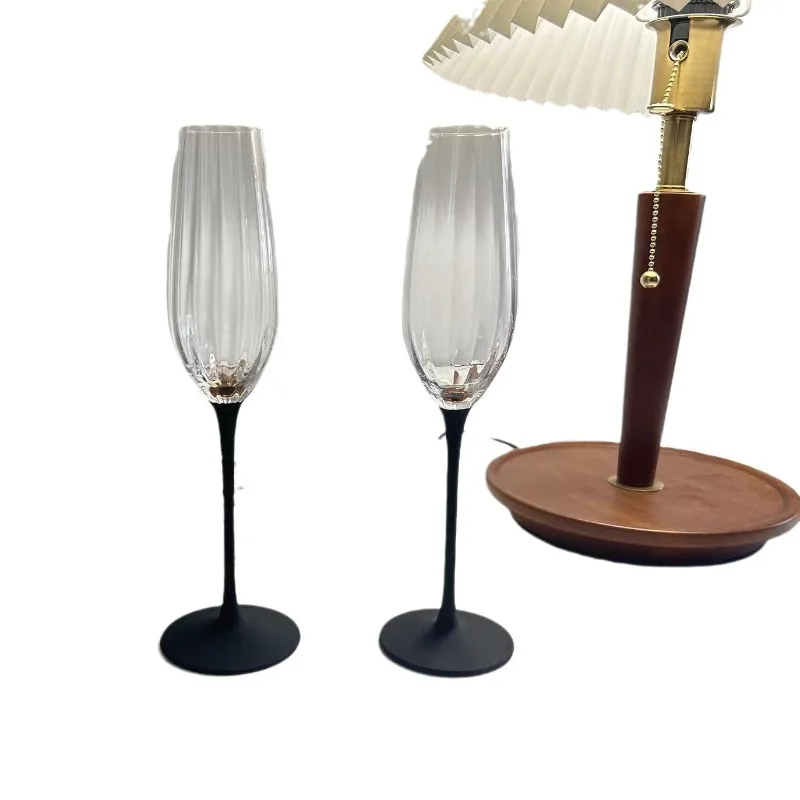 Glassware, lead-free crystal glass, champagne glass, goblet, premium set, gift box. 
Glassware, lead-free crystal glass, champagne glass, goblet, premium set, gift box.