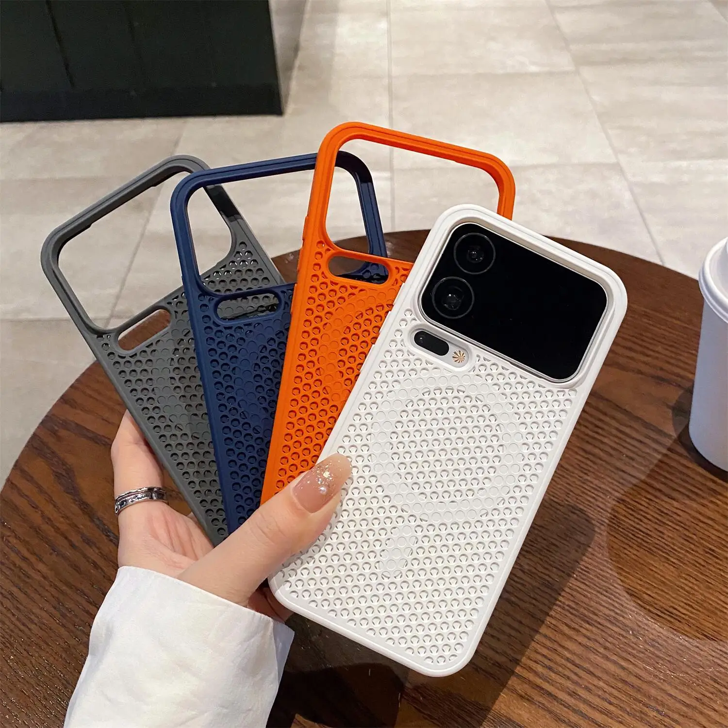 2026 For Xiaomi Mi 17 Pro Max Ultra 15 Honeycomb Mesh Heat Dissipation Shockproof Magnetic for Magsafe Case Matte Cover
2026 For Xiaomi Mi 17 Pro Max Ultra 15 Honeycomb Mesh Heat Dissipation Shockproof Magnetic for Magsafe Case Matte Cover