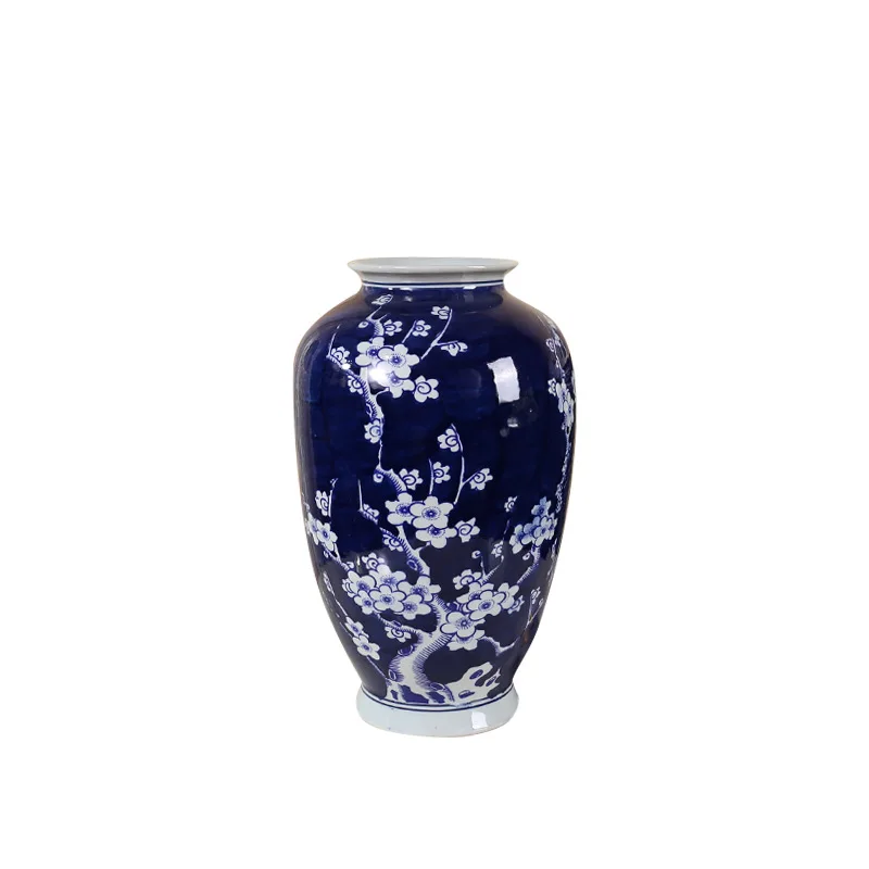 Blue and white porcelain hand-painted ice plum peony vase ornament heavy industry retro homestay hotel flower arrangement
Blue and white porcelain hand-painted ice plum peony vase ornament heavy industry retro homestay hotel flower arrangement