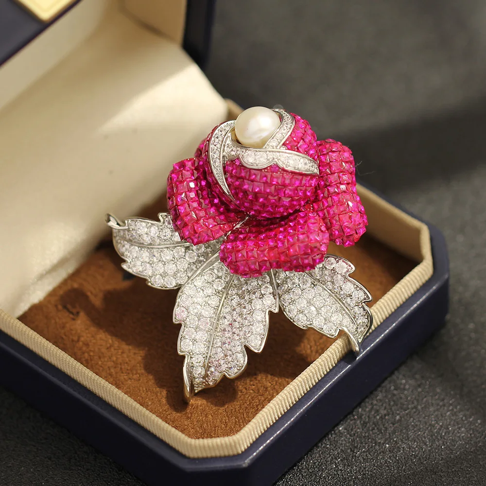 Heavy Full Zircon Crystal Rose Brooch Runway Dense Pavé Lapel Pin for Coat Jacket
Heavy Full Zircon Crystal Rose Brooch Runway Dense Pavé Lapel Pin for Coat Jacket