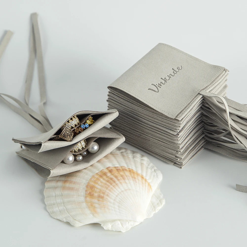 Microfiber Velvet Jewelry Gift Grey Bag 100pcs Custom Logo Wedding Favor Candy Organizer Packaging Ring Earrings Storage Pouches
Microfiber Velvet Jewelry Gift Grey Bag 100pcs Custom Logo Wedding Favor Candy Organizer Packaging Ring Earrings Storage Pouches