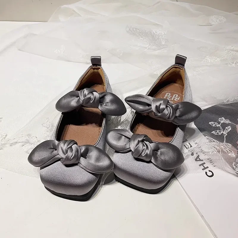 Girls Moccasins Double Bows Sweet Chic Kids Flats Non-slip Soft Sole 2025 New Children Princess Shoes Korean Style Ins Comfort
Girls Moccasins Double Bows Sweet Chic Kids Flats Non-slip Soft Sole 2025 New Children Princess Shoes Korean Style Ins Comfort