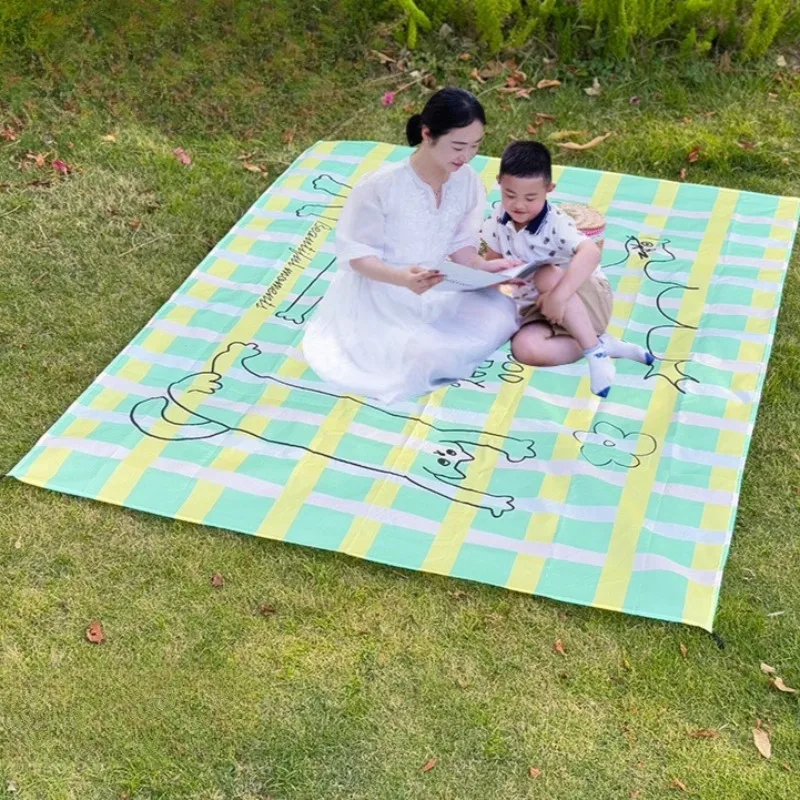 Outdoor Picnic Cut Mat Waterproof Portable Folding Lightweight Party Mat Tourist Nature Hike Mountaineering Camping Hiking
Outdoor Picnic Cut Mat Waterproof Portable Folding Lightweight Party Mat Tourist Nature Hike Mountaineering Camping Hiking