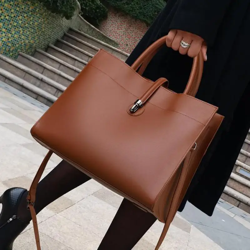 Light Luxury Fashion High-end Top Layer Cowhide Handbag Multifunctional Large Capacity Portable Single Shoulder Crossbody Bags
Light Luxury Fashion High-end Top Layer Cowhide Handbag Multifunctional Large Capacity Portable Single Shoulder Crossbody Bags