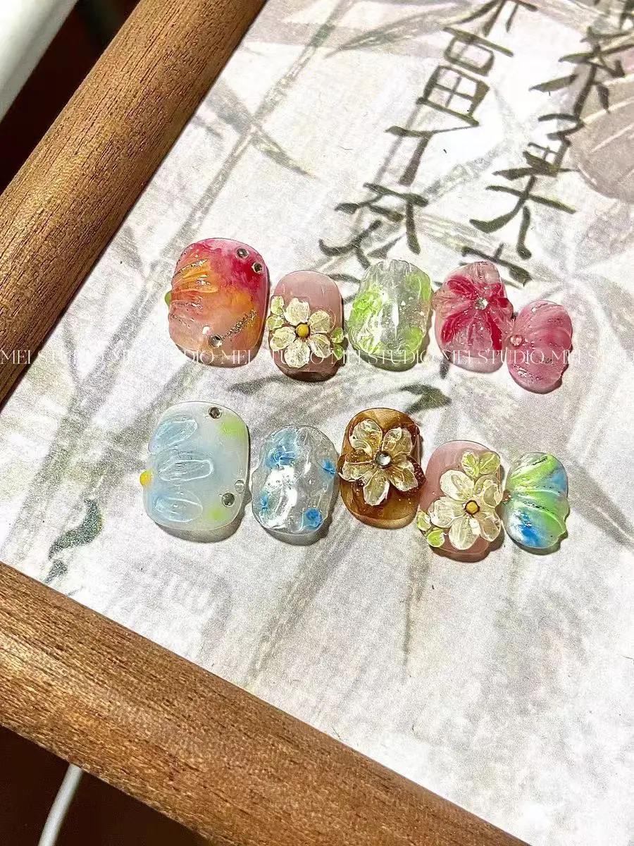 Summer Flower Vacation Style Short Color Three-dimensional Flower Smudge Manicure Pure Handmade Custom Wear Press on Nails
Summer Flower Vacation Style Short Color Three-dimensional Flower Smudge Manicure Pure Handmade Custom Wear Press on Nails