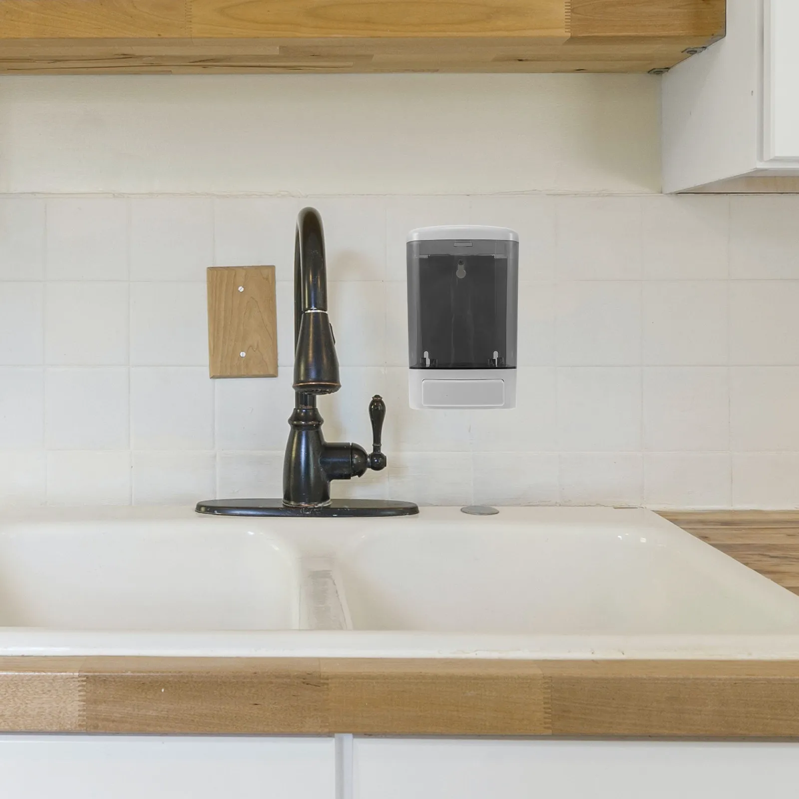 2Pcs Wall Mounted Soap Dispensers Manual Large Capacity 1000Ml for Bathroom Kitchen Office Plastic Refillable Hand Soap Pump
2Pcs Wall Mounted Soap Dispensers Manual Large Capacity 1000Ml for Bathroom Kitchen Office Plastic Refillable Hand Soap Pump