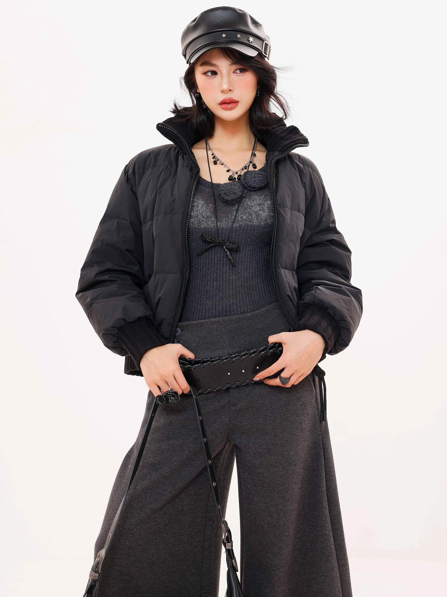 Оригинальная женская зимняя куртка ABWLR с воротником-стойкой, утепленная, повседневная, модная
Оригинальная женская зимняя куртка ABWLR с воротником-стойкой, утепленная, повседневная, модная