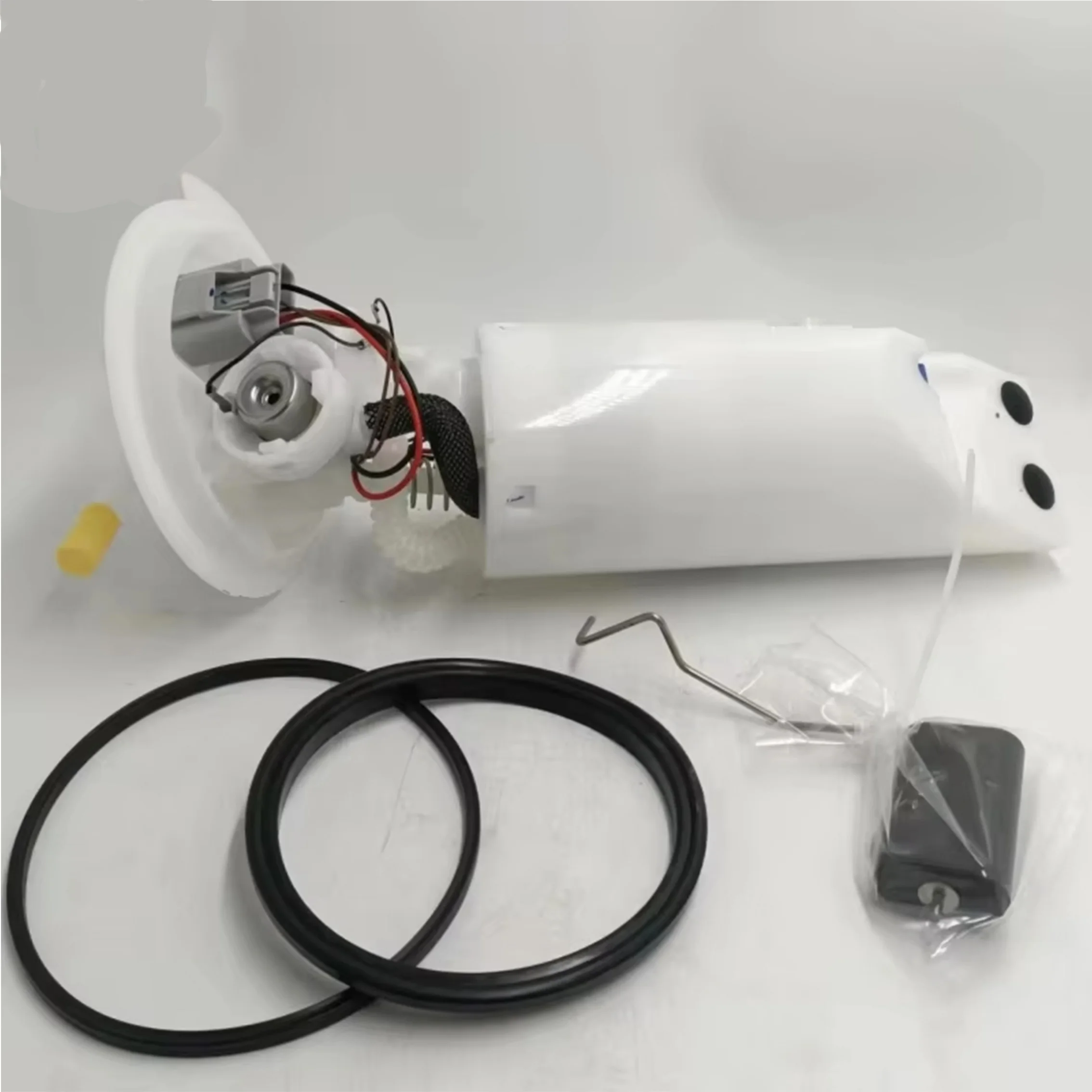 Electronic pump, electronic fuel pump OE: 5016846AC, 5127562AC, 5127562AB, E7172M Suitable for Chrysler and Dodge
Electronic pump, electronic fuel pump OE: 5016846AC, 5127562AC, 5127562AB, E7172M Suitable for Chrysler and Dodge