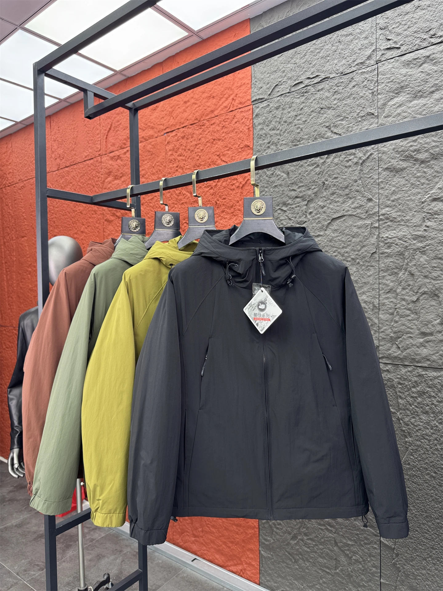 Pampa & Мужская повседневная уличная пуховая куртка 8K90 Белый гусиный пух Сверхлегкая теплая ветрозащитная куртка с капюшоном
Pampa & Мужская повседневная уличная пуховая куртка 8K90 Белый гусиный пух Сверхлегкая теплая ветрозащитная куртка с капюшоном