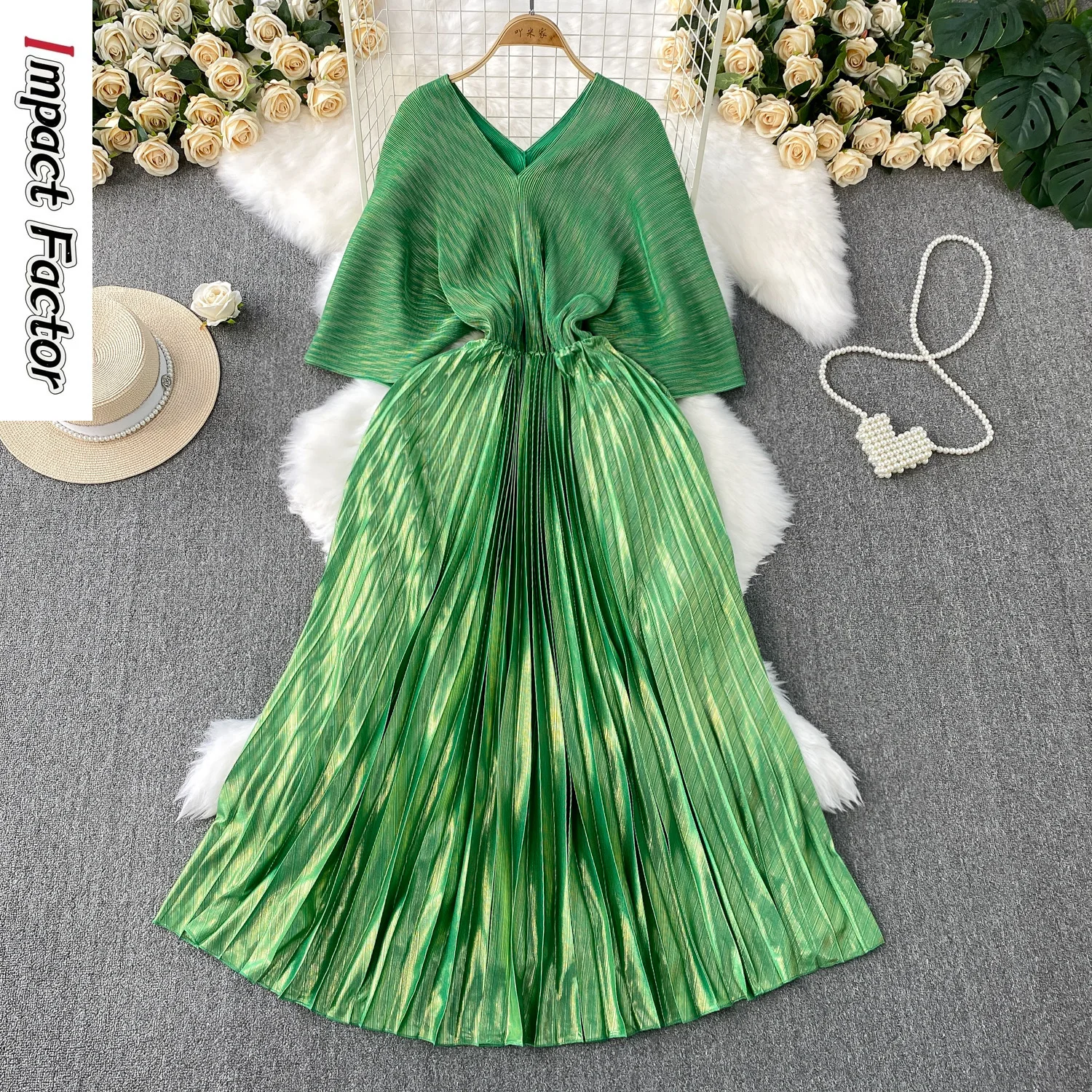 2025 High-end Miyake Pleated Elegant Bat Sleeve Dress Women's Summer New Waist and Thin Pleated Dress
2025 High-end Miyake Pleated Elegant Bat Sleeve Dress Women's Summer New Waist and Thin Pleated Dress