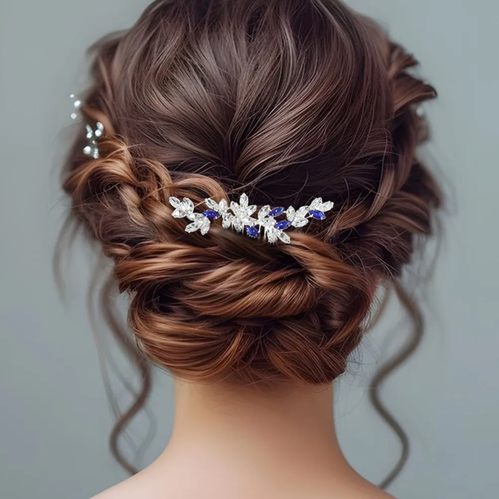 Blue Rhinestone Wedding Hair Comb Elegant Alloy Bridal Hairpin for Brides Bridesmaids Wedding Hair Jewelry Decorative Side Comb
Blue Rhinestone Wedding Hair Comb Elegant Alloy Bridal Hairpin for Brides Bridesmaids Wedding Hair Jewelry Decorative Side Comb