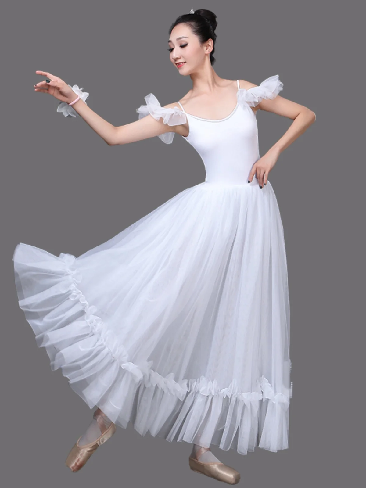 Ballet Skirt Adult Female Long Professional Ballet Dress Girls Kids White Performance Dance Clothing Ballroom Romantic Tutu
Ballet Skirt Adult Female Long Professional Ballet Dress Girls Kids White Performance Dance Clothing Ballroom Romantic Tutu