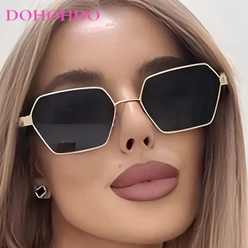 Vintage Metal Polygonal Women Sunglasses Trend Luxury Designer Big Frame Men Sunglass Outdoor Driving Shade Eyewear Lentes UV400
Vintage Metal Polygonal Women Sunglasses Trend Luxury Designer Big Frame Men Sunglass Outdoor Driving Shade Eyewear Lentes UV400