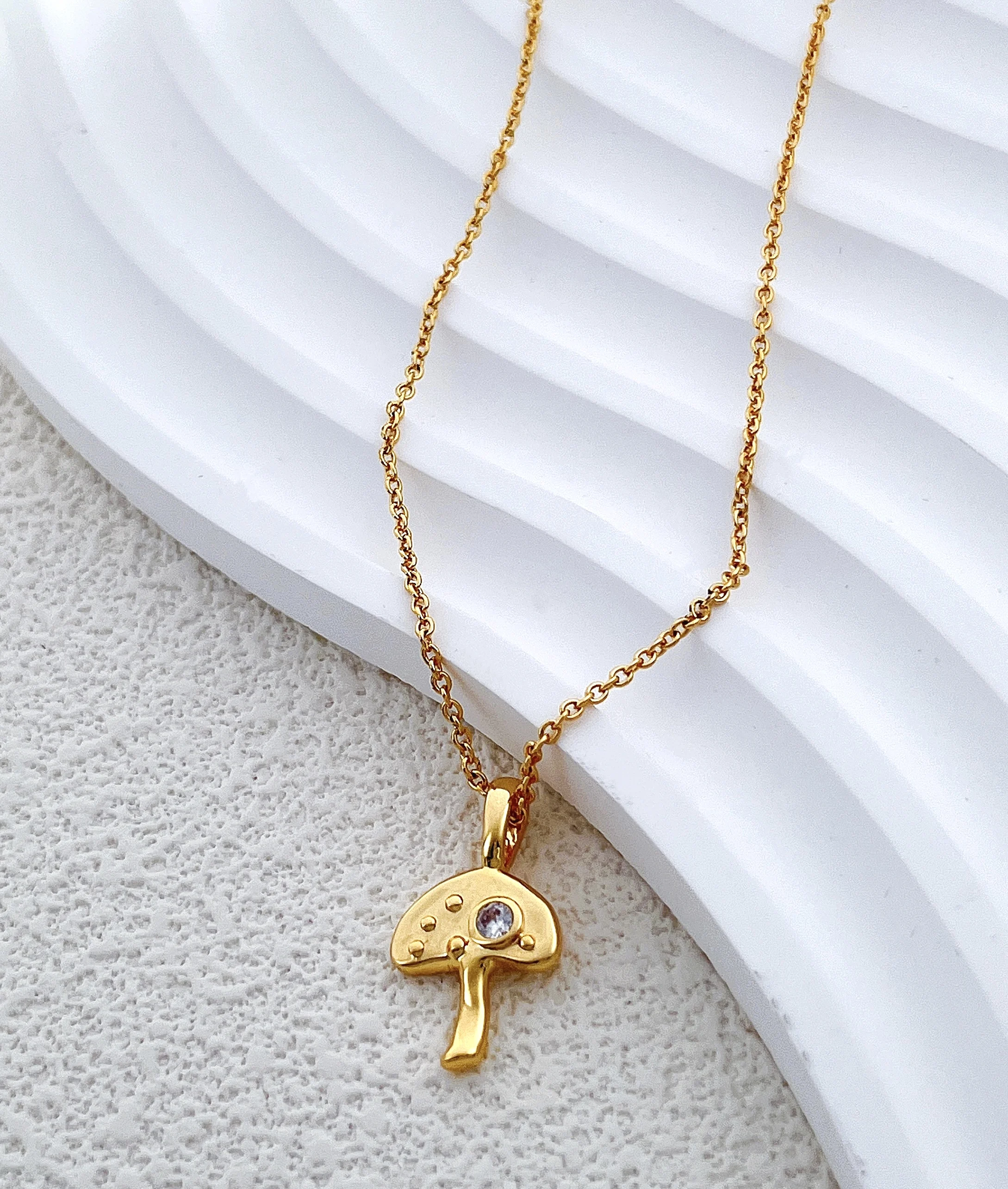 Europe and the United States cross-border mushroom-shaped inlaid white zirconia necklace trend personality fashion sense necklac
Europe and the United States cross-border mushroom-shaped inlaid white zirconia necklace trend personality fashion sense necklac