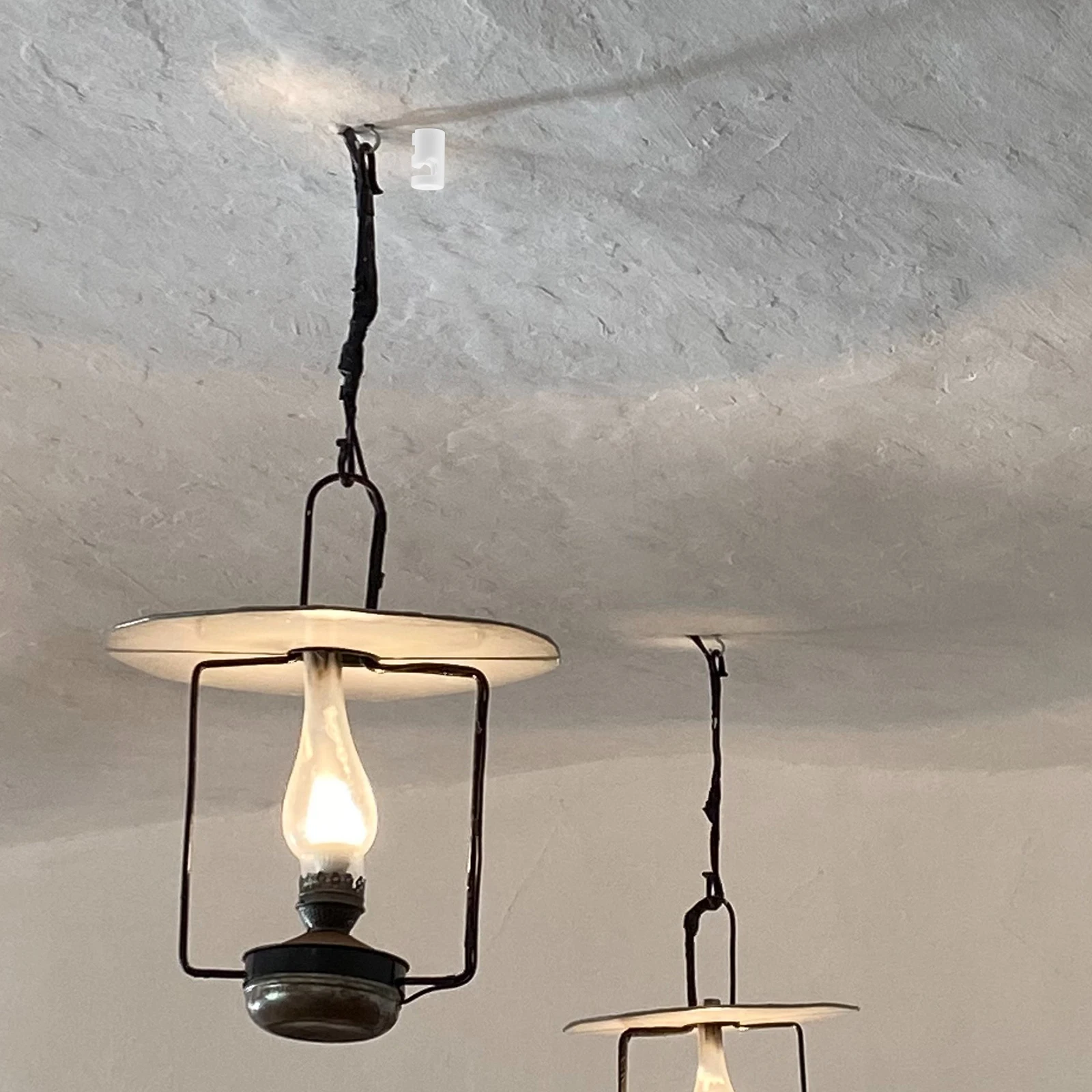 4 Pcs Cable Gland Entry Clips Chandelier Power Cord Fixer Soft Plastic Wire Rope Clamps Fixing Organizer Pendant Light Strain
4 Pcs Cable Gland Entry Clips Chandelier Power Cord Fixer Soft Plastic Wire Rope Clamps Fixing Organizer Pendant Light Strain