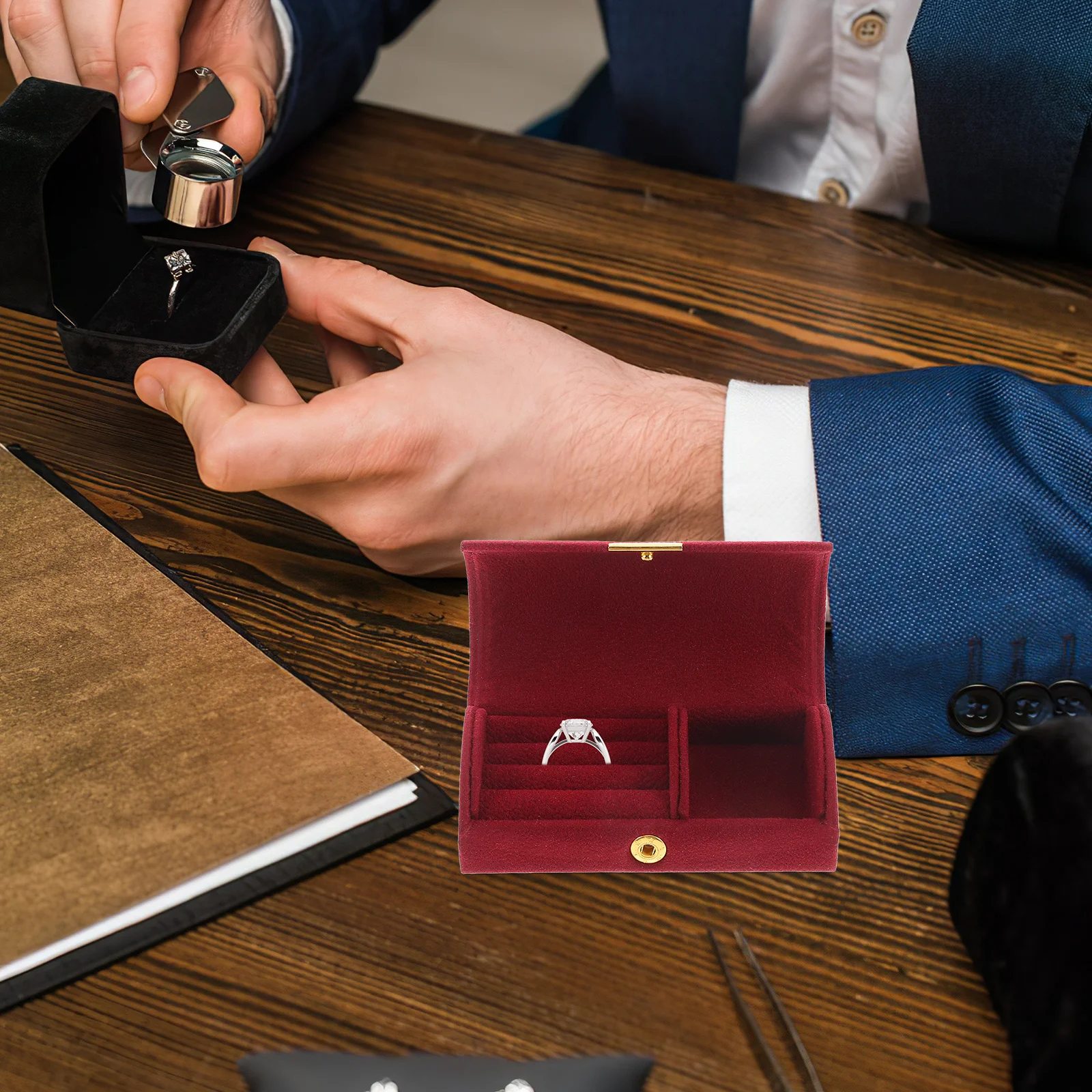 Mini Portable Jewelry Organizer Box for Travel Necklaces Earrings Rings Storage Aesthetic Design Large Capacity Safe Compact
Mini Portable Jewelry Organizer Box for Travel Necklaces Earrings Rings Storage Aesthetic Design Large Capacity Safe Compact