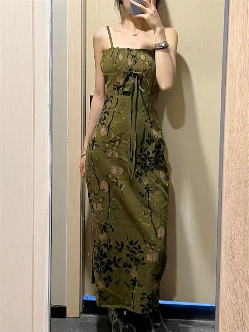 100% Silk Ladies Pleated Lace-Up Sling Dress Sexy Sleeveless Temperament Slim Vintage Printed Women Strapless Robe
100% Silk Ladies Pleated Lace-Up Sling Dress Sexy Sleeveless Temperament Slim Vintage Printed Women Strapless Robe