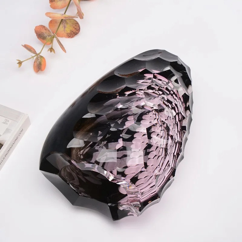 Modern simple and high-end glazed vase, porch TV cabinet
Modern simple and high-end glazed vase, porch TV cabinet