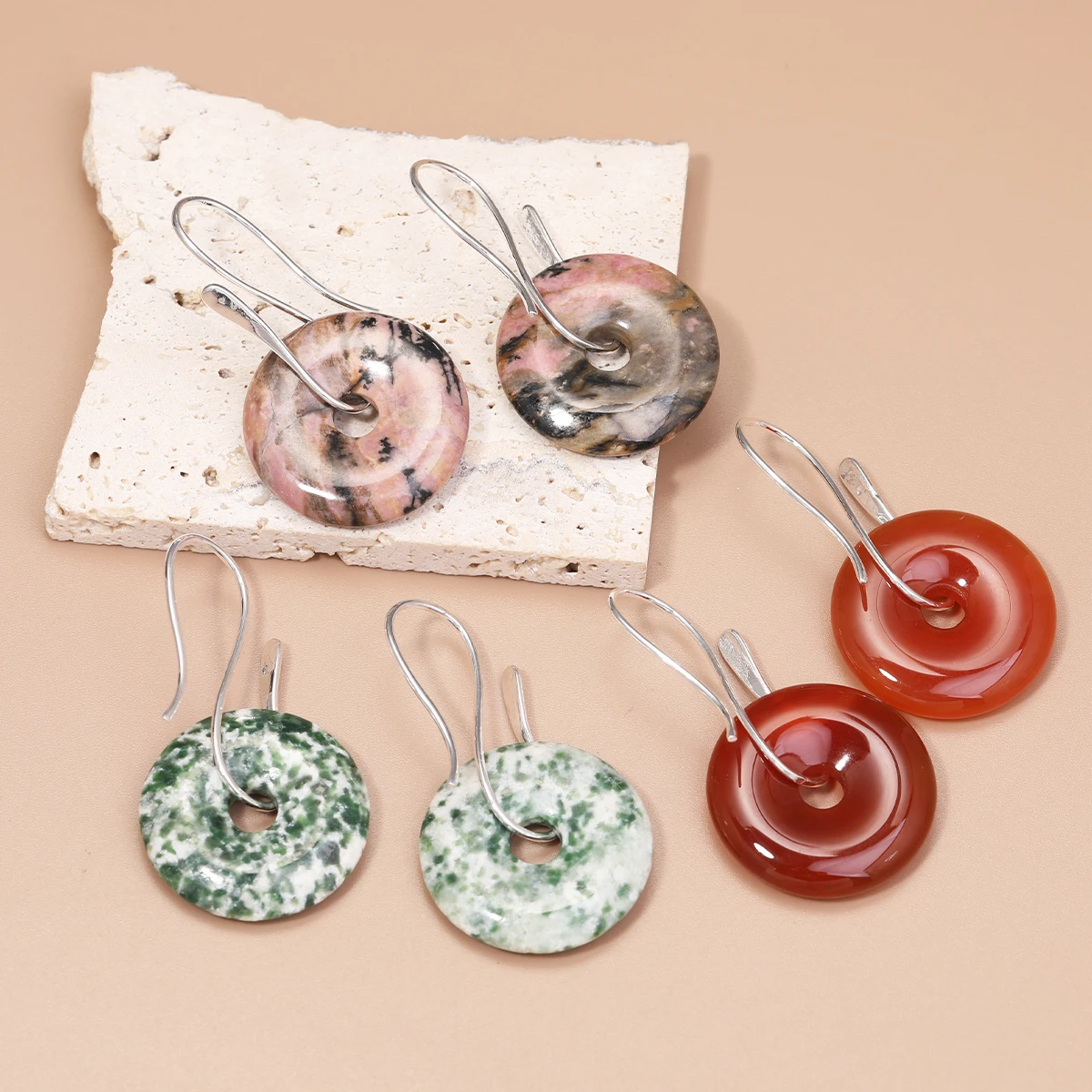 Natural Stone Safety Buckle Earrings for Women Stylish Earrings Rose Quartz Agate Green Aventurine Lapis Lazuli Creative Gift
Natural Stone Safety Buckle Earrings for Women Stylish Earrings Rose Quartz Agate Green Aventurine Lapis Lazuli Creative Gift