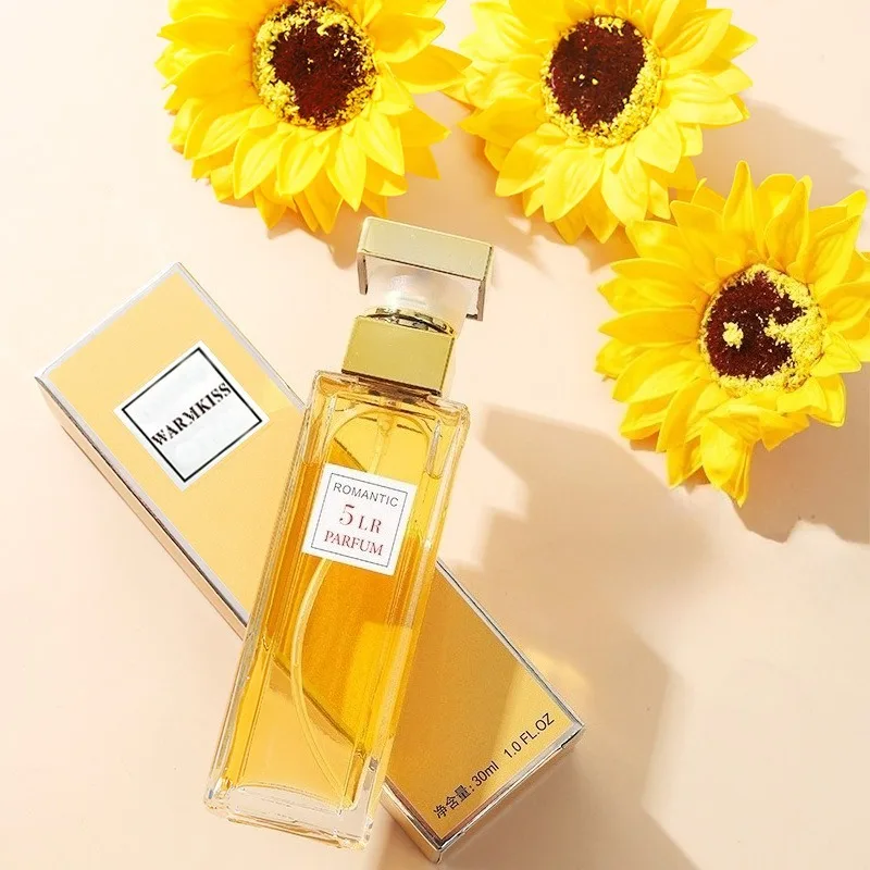 Стойкая туалетная вода для женщин, 30 мл - легкий цветочный парфюм с цитрусовым магнолием, розой, янтарным, фиолетовым, ванильным ароматом, подарок
Стойкая туалетная вода для женщин, 30 мл - легкий цветочный парфюм с цитрусовым магнолием, розой, янтарным, фиолетовым, ванильным ароматом, подарок