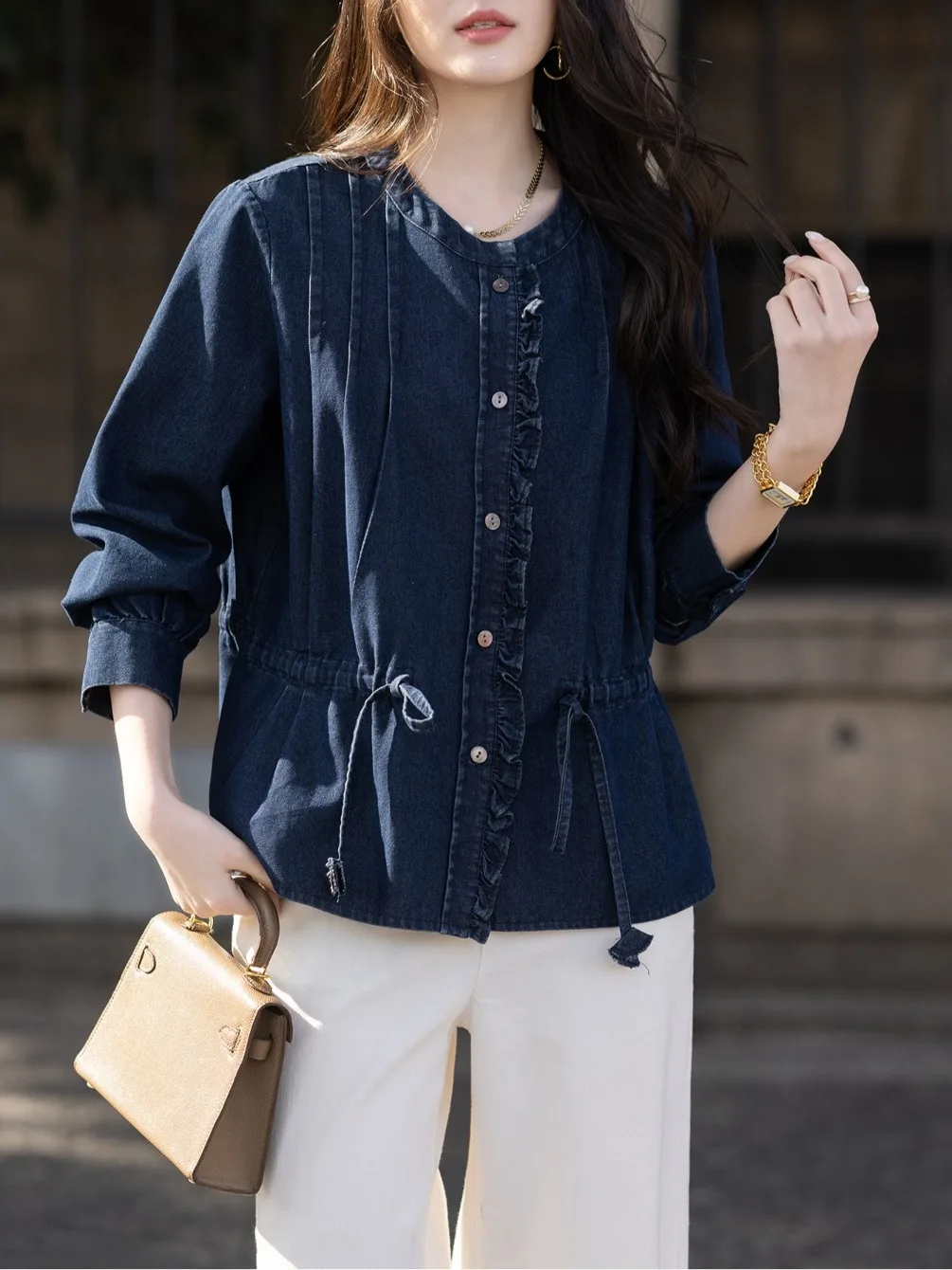 Ele Women's irt round Ne Dstring Decoration Spring 2026 Long Sve Loose Fit Polyester Fiber Faion Brand
Ele Women's irt round Ne Dstring Decoration Spring 2026 Long Sve Loose Fit Polyester Fiber Faion Brand