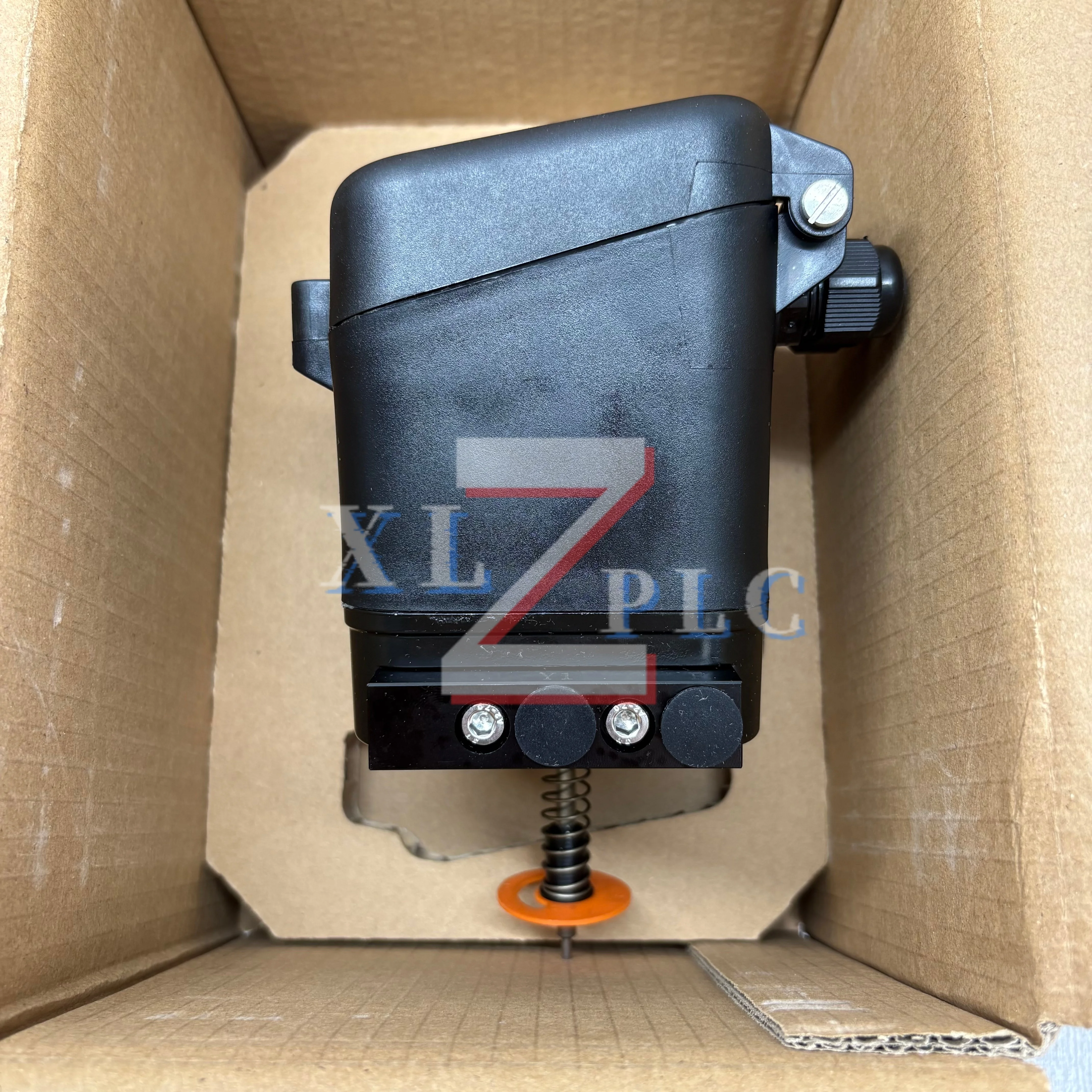 Digital locator controller New in stock 8049-4 (24VDC)
Digital locator controller New in stock 8049-4 (24VDC)