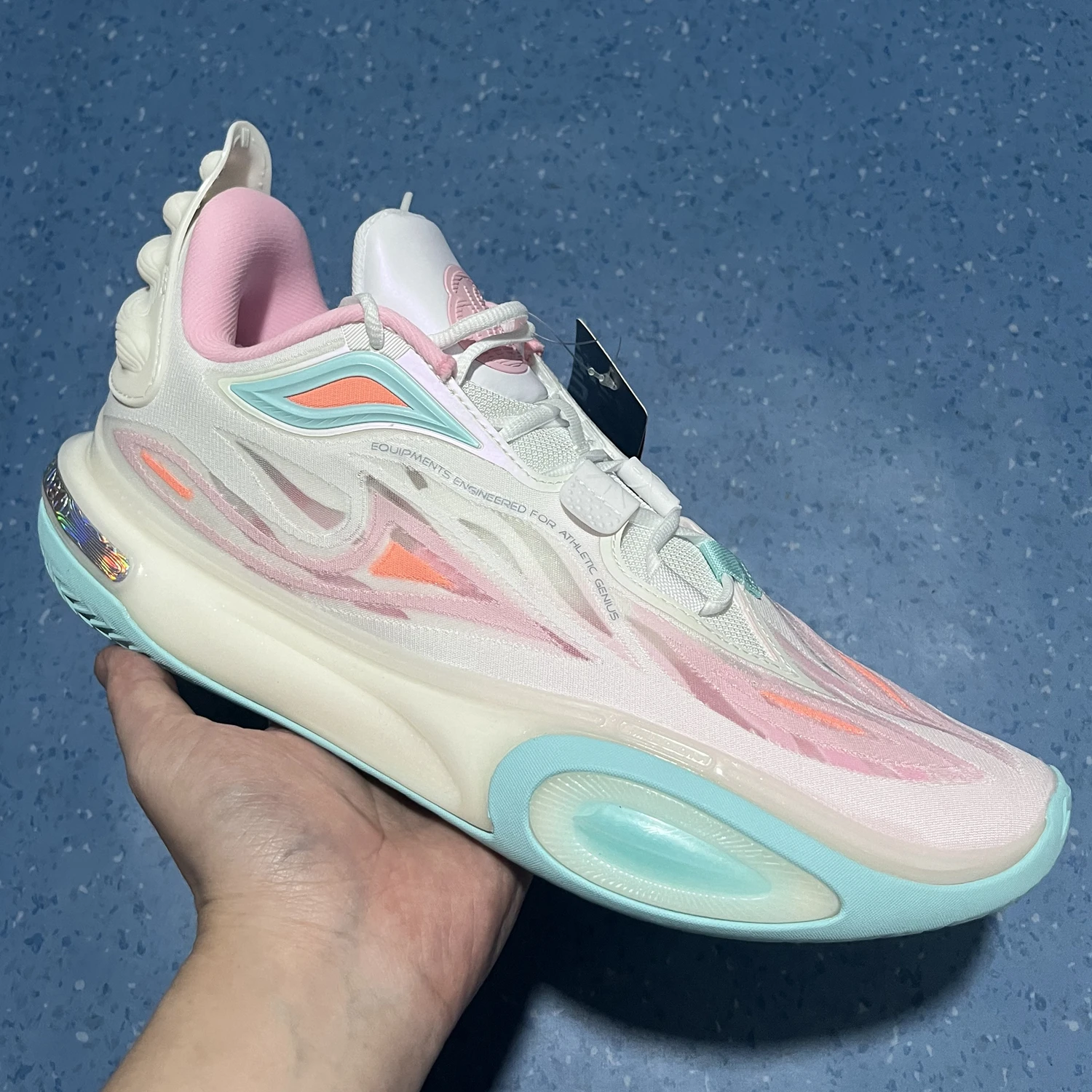 Wade Way V2 Baskeall oes Men's Sport oes Tuff RB o Absorption Lightweight Breathable Supportive Slip-On
Wade Way V2 Baskeall oes Men's Sport oes Tuff RB o Absorption Lightweight Breathable Supportive Slip-On