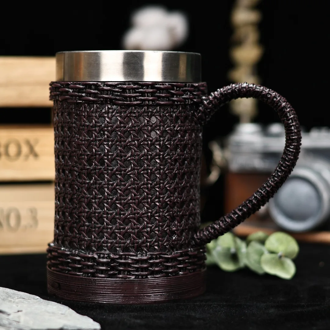 Retro Imitation Handmade Bamboo Woven Wooden Barrel Mug Tankard Stein Cup Resin Stainless Steel Beer Cup Tea Mug Water Cup Gift
Retro Imitation Handmade Bamboo Woven Wooden Barrel Mug Tankard Stein Cup Resin Stainless Steel Beer Cup Tea Mug Water Cup Gift