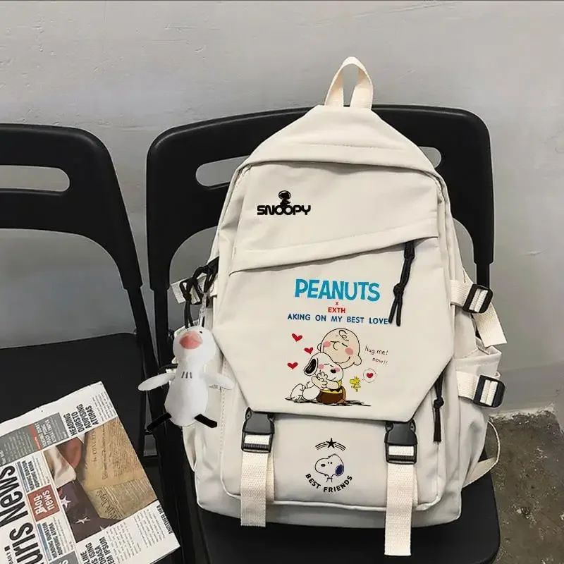 Snoopy student handbag with bag pendant new nylon schoolbag boy girl fashion backpack
Snoopy student handbag with bag pendant new nylon schoolbag boy girl fashion backpack