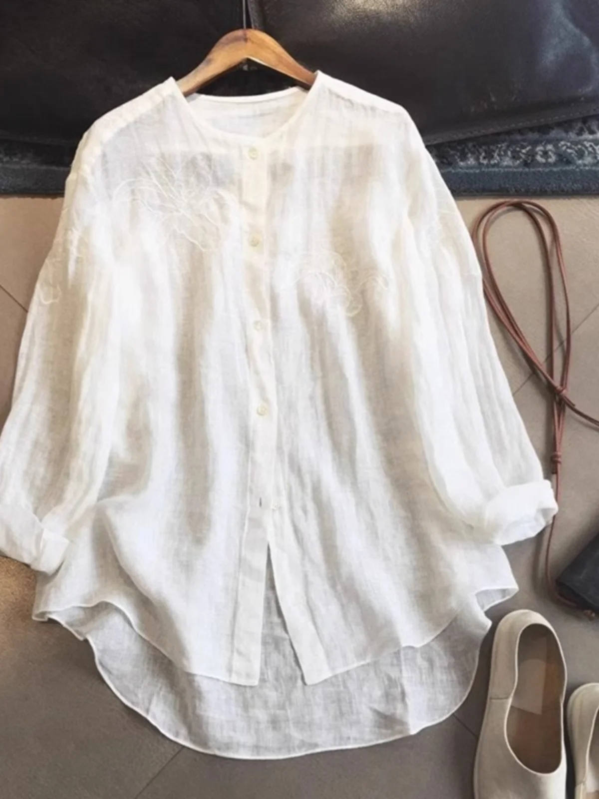 Женский легкий льняной топ, летний новый хлопковый льняной топ с вышивкой, дышащий модный свободный крой, круглый... 
Женский легкий льняной топ, летний новый хлопковый льняной топ с вышивкой, дышащий модный свободный крой, круглый...