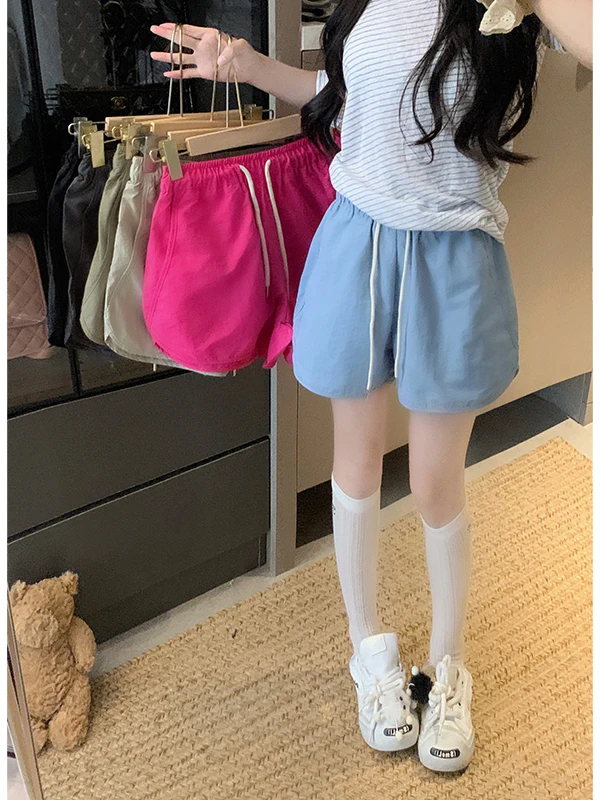 Quick Dry Simple Drawstring Wide Leg Casual Pants Women Summer 2026 New Elastic High Waist Versatile Loose Sports Shorts
Quick Dry Simple Drawstring Wide Leg Casual Pants Women Summer 2026 New Elastic High Waist Versatile Loose Sports Shorts