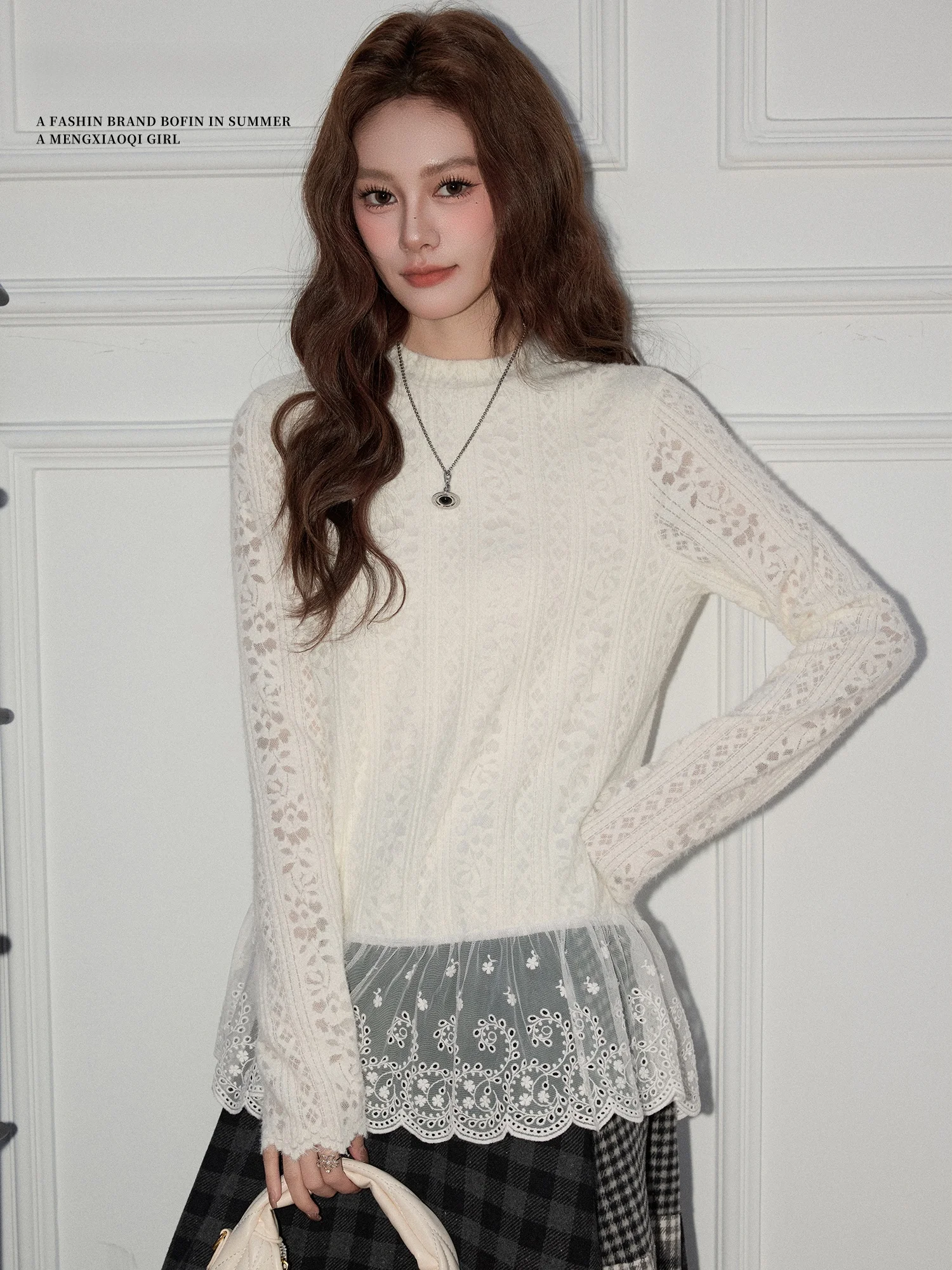 Meng Xiaoqi Korean Sle Long Sve T-irt Women's Autumn Winter New Unique Beautiful Lace Trim Knitted Base Layer Top
Meng Xiaoqi Korean Sle Long Sve T-irt Women's Autumn Winter New Unique Beautiful Lace Trim Knitted Base Layer Top