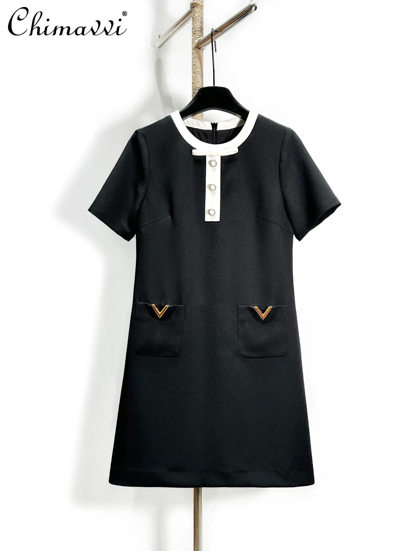 High-end Chic Color Block Short Sleeve Slimming Black Dress 2026 Summer New Women's Luxury Slim Fit Elegant Short Dress Women
High-end Chic Color Block Short Sleeve Slimming Black Dress 2026 Summer New Women's Luxury Slim Fit Elegant Short Dress Women