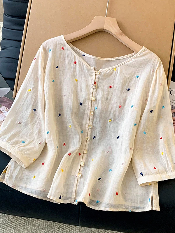 Korean Style Embroidered Linen Shirt Women's Loose V-neck Summer New Fashion Anti-aging Sun Protection Small Top
Korean Style Embroidered Linen Shirt Women's Loose V-neck Summer New Fashion Anti-aging Sun Protection Small Top