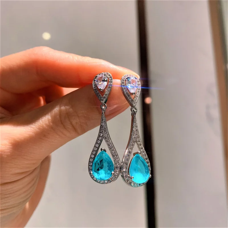 European and American retro-style fashionable sea blue teardrop-shaped earrings for women
European and American retro-style fashionable sea blue teardrop-shaped earrings for women