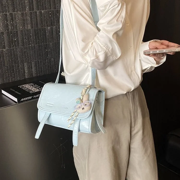 Niche New Fashion Retro Texture Women's Shoulder Bag Women's Light Luxury Small Square Bag Versatile Commuter Crossbody Bag
Niche New Fashion Retro Texture Women's Shoulder Bag Women's Light Luxury Small Square Bag Versatile Commuter Crossbody Bag