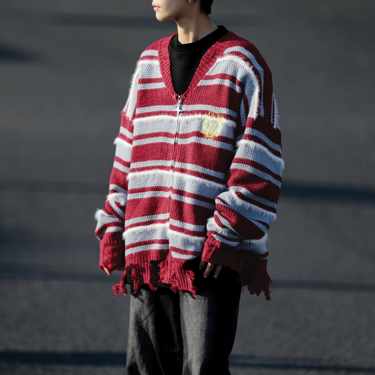 Американский ретро полосатый парный вязаный джет, мужской зимний повседневный свободный свитер на молнии с v-образным вырезом, длинный свеч из полиэфирного волокна, повседневный...
Американский ретро полосатый парный вязаный джет, мужской зимний повседневный свободный свитер на молнии с v-образным вырезом, длинный свеч из полиэфирного волокна, повседневный...