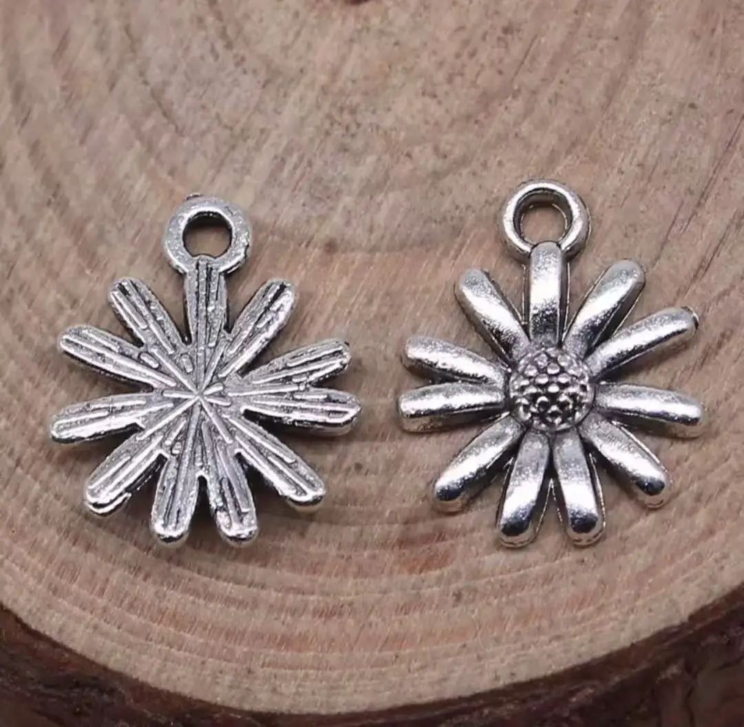 35pcs 15*12mm Alloy metal tibetan silver flower design pendants for jewelry handmade HW2684
35pcs 15*12mm Alloy metal tibetan silver flower design pendants for jewelry handmade HW2684