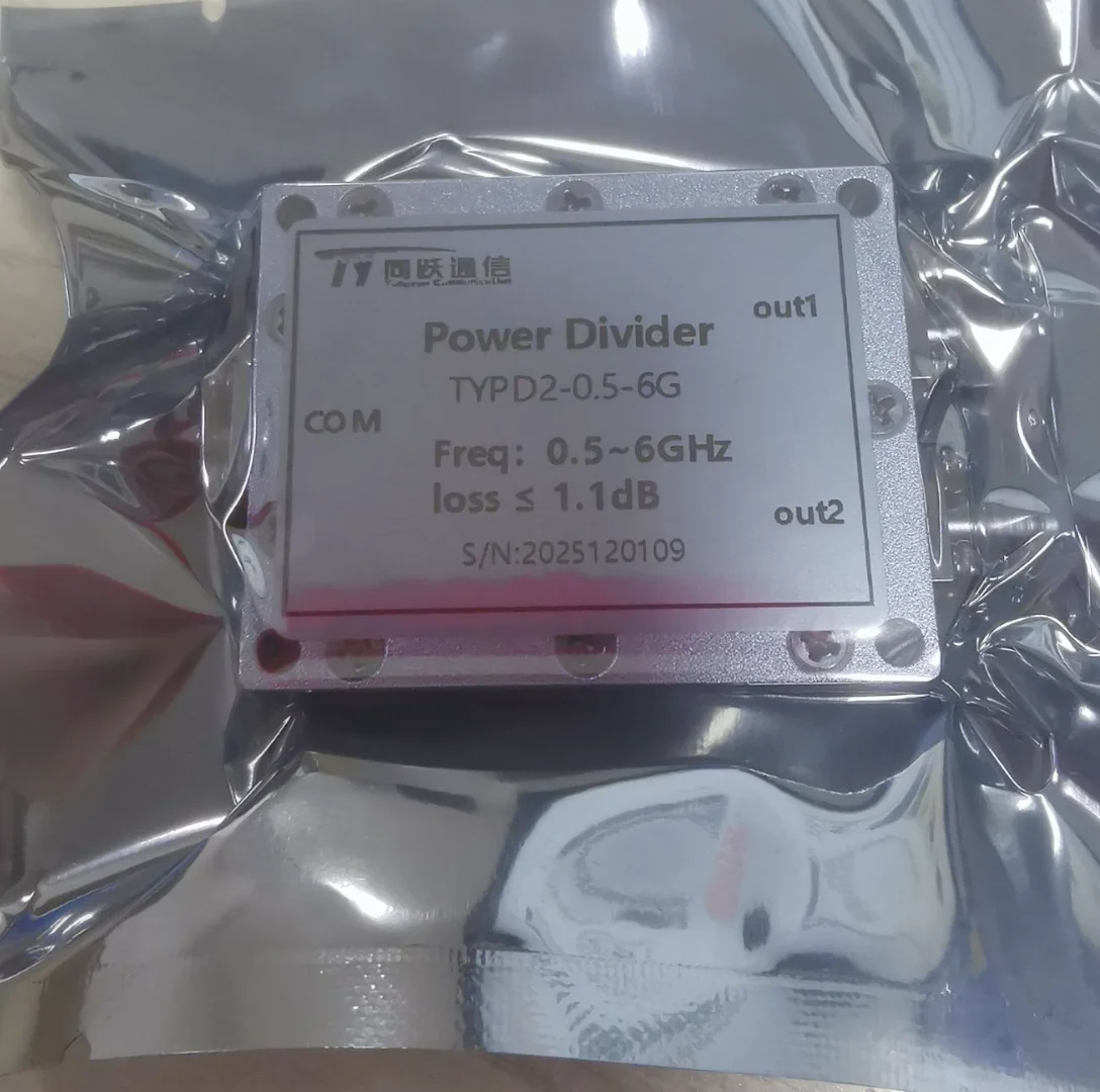 Разветвитель мощности RF 0,5–6 ГГц SMA комбинированный одноточечный двусторонний распределение/комбинация тестового сигнала WIFI
Разветвитель мощности RF 0,5–6 ГГц SMA комбинированный одноточечный двусторонний распределение/комбинация тестового сигнала WIFI