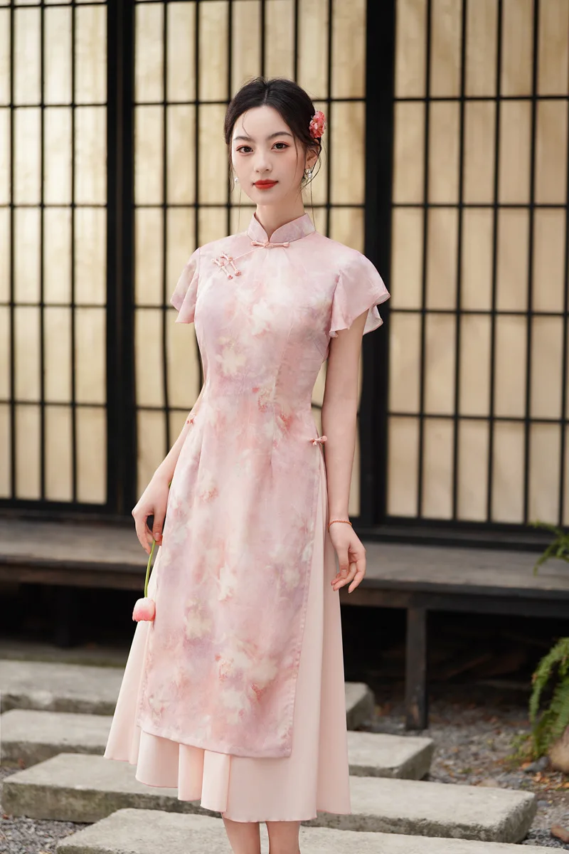 Aodai Chinese Style Daily Cheongsam Improved Young Style Women's Summer Dress Qipao
Aodai Chinese Style Daily Cheongsam Improved Young Style Women's Summer Dress Qipao