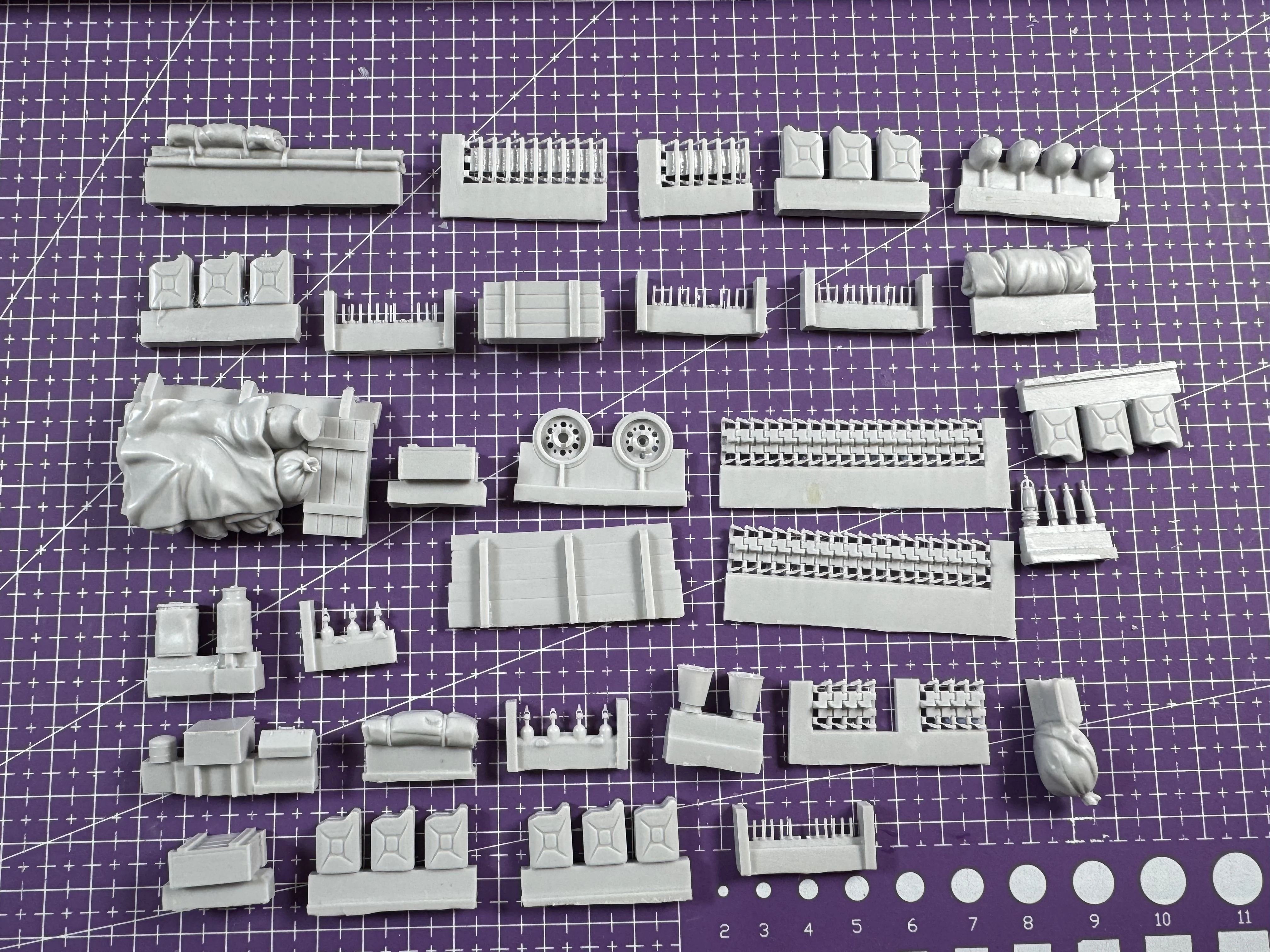 1/35 Resin Model Assembly Kit, GK, Tank No. 3 Backlog, Unpainted
1/35 Resin Model Assembly Kit, GK, Tank No. 3 Backlog, Unpainted