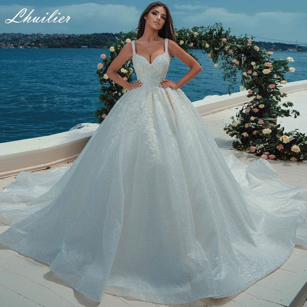 Lhuillier бальное платье с вырезом сердечком блестящие кружевные свадебные платья принцессы с бисером свадебное платье со шлейфом для часовни
Lhuillier бальное платье с вырезом сердечком блестящие кружевные свадебные платья принцессы с бисером свадебное платье со шлейфом для часовни