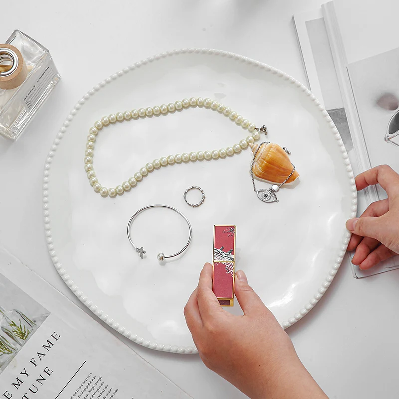 Creative White Irregular Beaded Edge Ceramic Steak Plate for Home Breakfast Cake Jewelry Flat Dish
Creative White Irregular Beaded Edge Ceramic Steak Plate for Home Breakfast Cake Jewelry Flat Dish